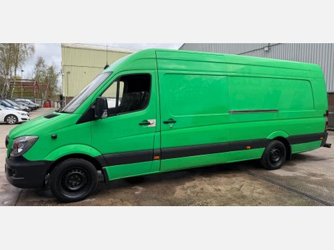 Mercedes-Benz Sprinter 2.1 313 CDi BlueEFFICIENCY Panel Van 4dr Diesel 7G-Tronic RWD L4 H3 (197 g/ 18