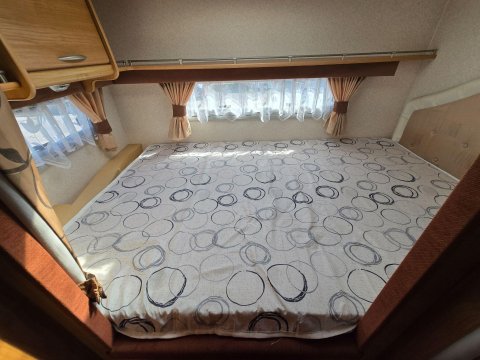 Autocruise Starblazer Motor Home 40