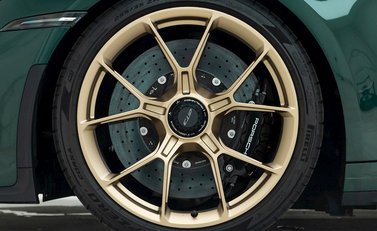 Porsche 911 GT3 (992) 8