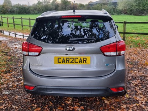 Kia Carens 3 ECODYNAMICS CRDI 6