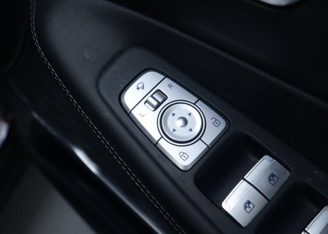Hyundai SANTA FE 1.6 T-GDi 13.8kWh Ultimate SUV 5dr Petrol Plug-in Hybrid Auto 4WD Euro 6 (s 39