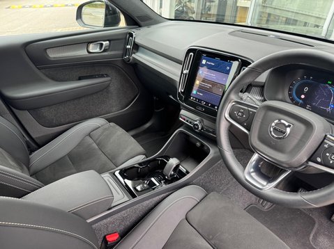 Volvo XC40 B4 PLUS 18