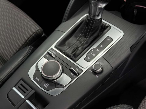 Audi A3 2.0 TDI S line Saloon 4dr Diesel S Tronic quattro Euro 6 (s/s) (184 ps) 32