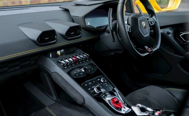 Lamborghini Huracan Spyder LP610-4 15