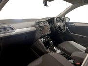 Volkswagen Tiguan 2.0 TDI SE Navigation SUV 5dr Diesel DSG Euro 6 (s/s) (150 ps) 15