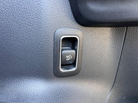 Mercedes-Benz GLA 1.3 GLA180 AMG Line (Premium Plus) 7G-DCT Euro 6 (s/s) 5dr 36