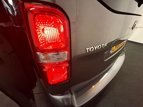 Toyota Proace Verso 2.0 Proace Verso Family L1 D-4D Auto 5dr 39
