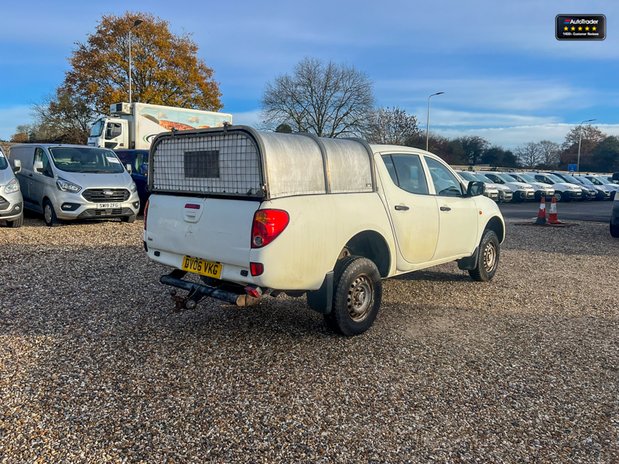 Mitsubishi L200 4Work | 2.5 LT | Double Cab | Cruise Control | NO VAT 6