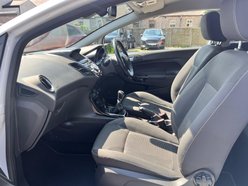 Ford Fiesta 1.0T EcoBoost Titanium Euro 6 (s/s) 3dr 29