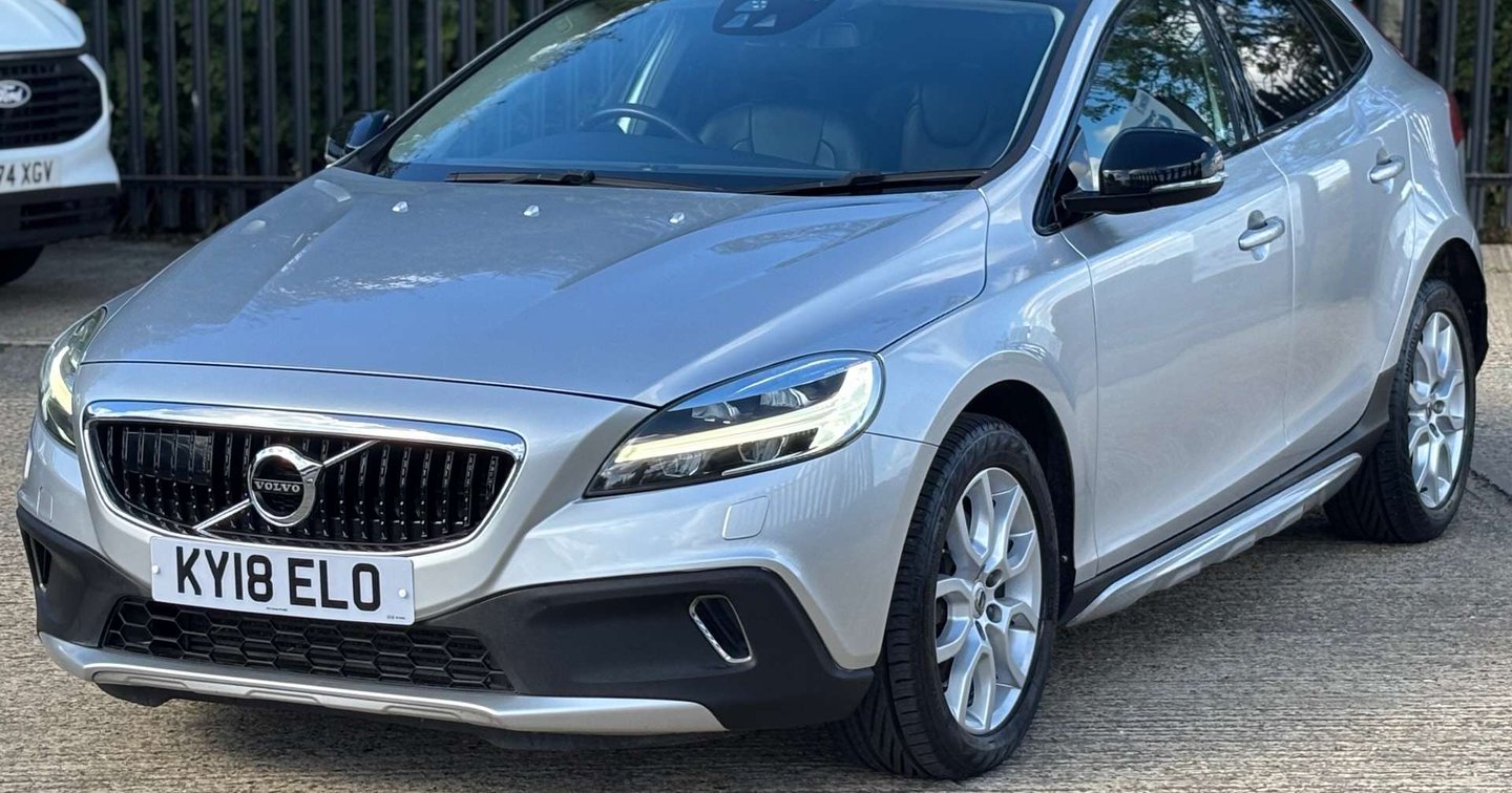 2018 Volvo V40