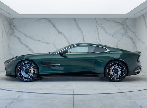 Aston Martin Vanquish V12 5