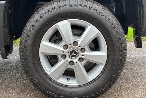 Mercedes-Benz Sprinter 316 Cdi L2 H2 4x4 Panel Van with Air Con & Leather 37