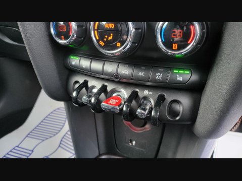 Mini Hatch COOPER SPORT 25