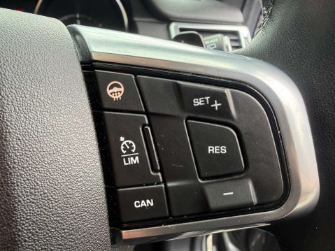 Land Rover Discovery Sport 2.0 Discovery Sport Landmark TD4 Auto 4WD 5dr 36