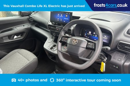 Vauxhall Combo Life 5dr 100kW Design 50kWh XL 7 Seat Automatic 11kW Charger