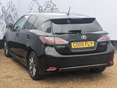 Lexus CT 200H F SPORT 7