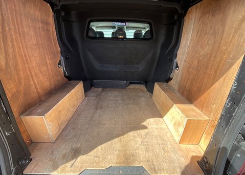 Nissan Primastar DCI TEKNA L1H1 CRC 18