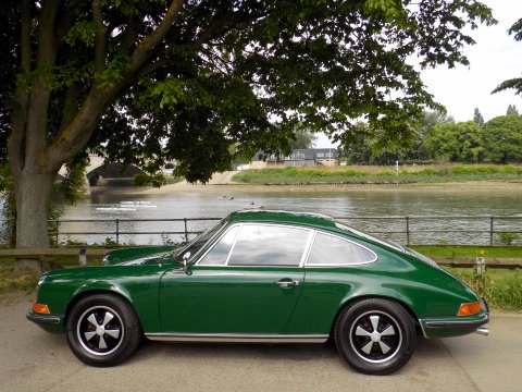 Porsche 911 T 2.2 LWB - LHD COUPE 6