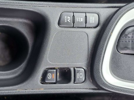 Toyota Yaris Cross 1.5 VVT-h Design SUV 5dr Petrol Hybrid E-CVT Euro 6 (s/s) (116 ps) 24