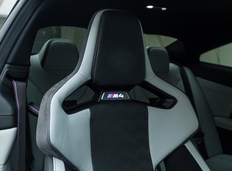 BMW M4 COMPETITION 15