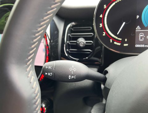 Mini Hatch 2.0 John Cooper Works Auto 3dr 23