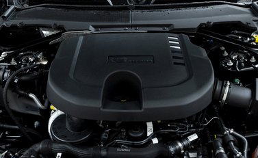 Land Rover Defender 110 X-Dynamic S D300 MHEV 26