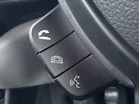 Suzuki Swift 1.2 Mild Hybrid Ultra ALLGRIP 5dr 33