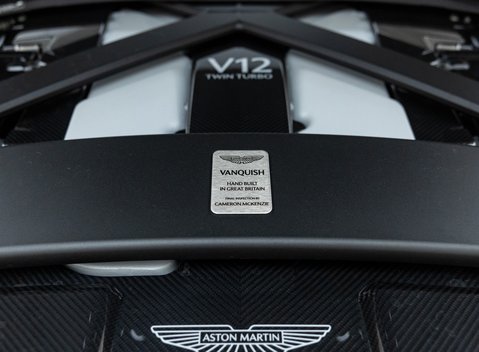 Aston Martin Vanquish Volante 43