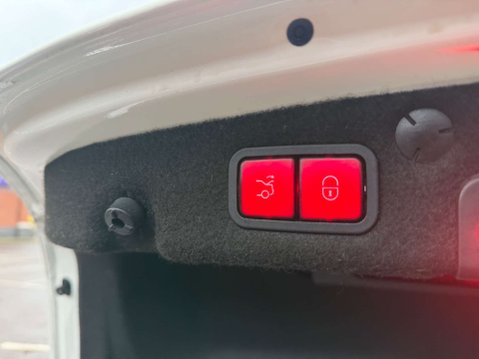 Mercedes-Benz C Class 2.1 C220 D Sport Premium Auto 4dr 29