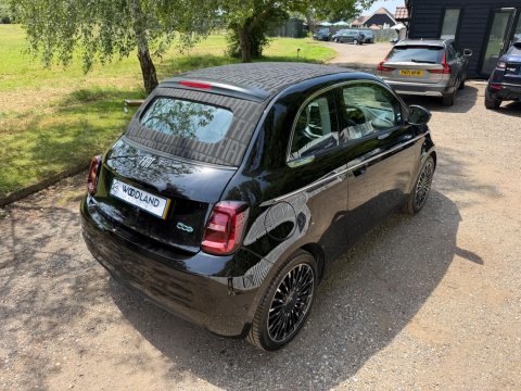 Fiat 500e C LA PRIMA 27