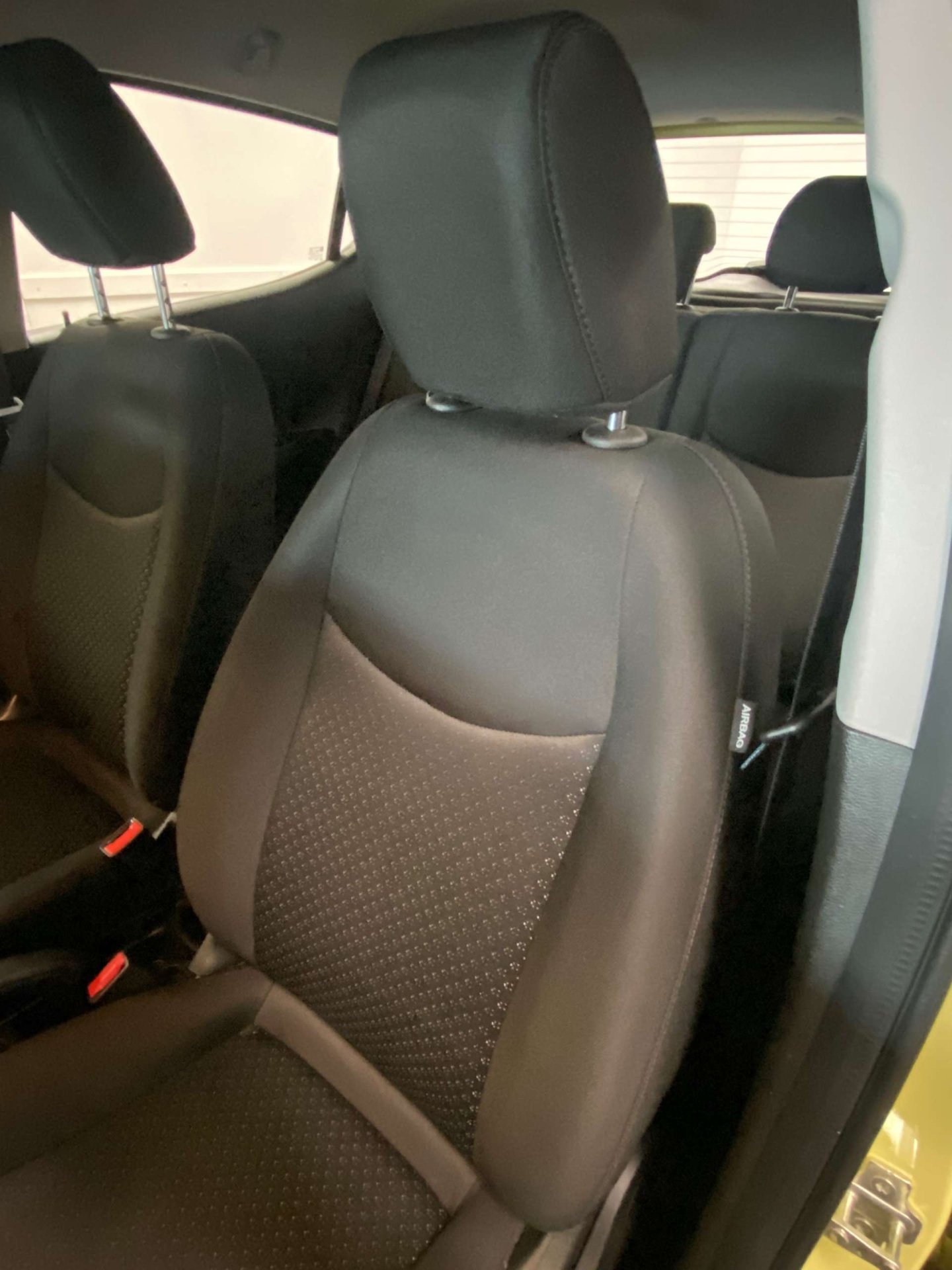 2018 Vauxhall Viva — image 37
