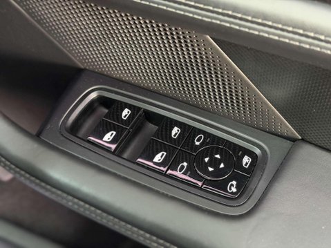 Porsche Taycan Performance Plus 93.4kWh Saloon 4dr Electric Auto RWD (476 ps) 58