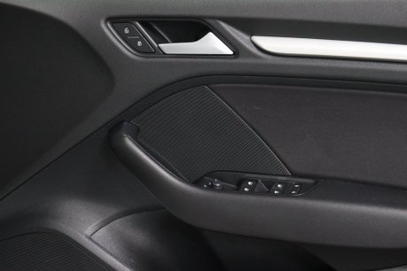 Audi A3 SPORTBACK TFSI SE TECHNIK 35