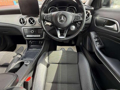 Mercedes-Benz GLA 1.6 GLA180 Urban Edition SUV 5dr Petrol 7G-DCT Euro 6 (s/s) (122 ps) 45