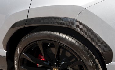 Lamborghini Urus 33