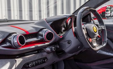 Ferrari 812 Superfast 16