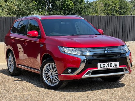 Mitsubishi Outlander PHEV DYNAMIC