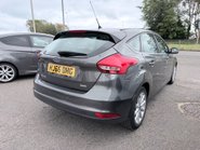 Ford Focus 1.0 TITANIUM 5