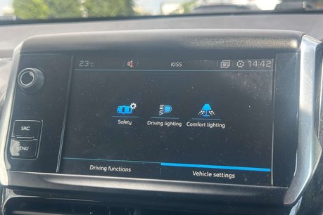 Peugeot 208 1.2 PureTech Tech Edition Hatchback 5dr Petrol Manual Euro 6 (s/s) (82 ps) 45