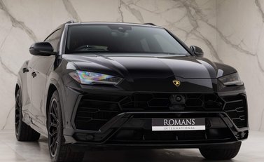 Lamborghini Urus V8 2
