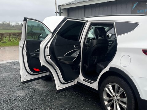 Hyundai SANTA FE 2.2 CRDi Blue Drive Premium 4WD Euro 6 (s/s) 5dr 15