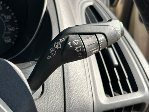 Ford Focus ZETEC 19