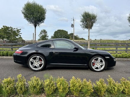 Porsche 911 CARRERA 4 TIPTRONIC S