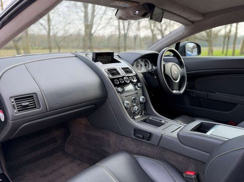 Aston Martin Vantage 4.7 Vantage V8 Auto 3dr 27