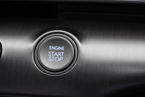 Hyundai KONA 5dr 1.6h-GDi Ultimate Petrol Hybrid DCT Automatic 21