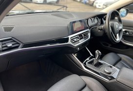 BMW 3 Series 318D SPORT 24