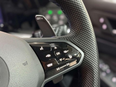 Volkswagen Golf 2.0 TSI R Hatchback 5dr Petrol DSG 4Motion Euro 6 (s/s) (320 ps) 38