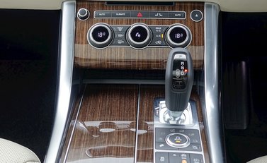 Land Rover Range Rover Sport 4.4 SDV8 Autobiography 4