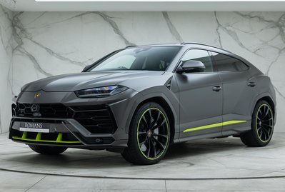 Lamborghini Urus GRAPHITE CAPSULE