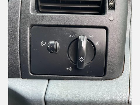 Ford Transit 2.2 TDCi 260 FWD L1 H1 5dr 26